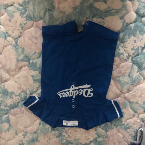 3-6 months & 6 months clothing - Picture 2 of 8